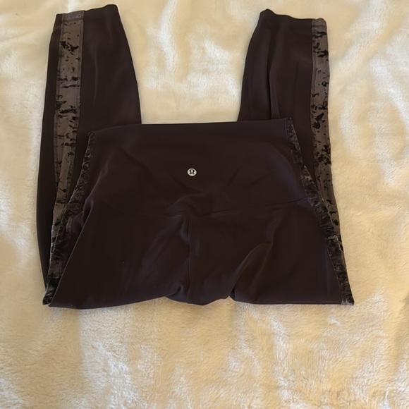 Beautiful Align Cropped Leggings Size 8 - Picture 2 of 5